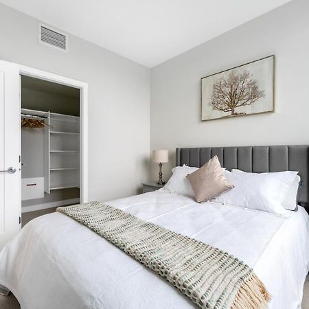 Modern Comfort At Ubc: 1Br Condo Near Campus Vancouver Exterior photo