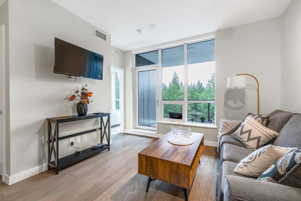 Modern Comfort At Ubc: 1Br Condo Near Campus Vancouver Exterior photo
