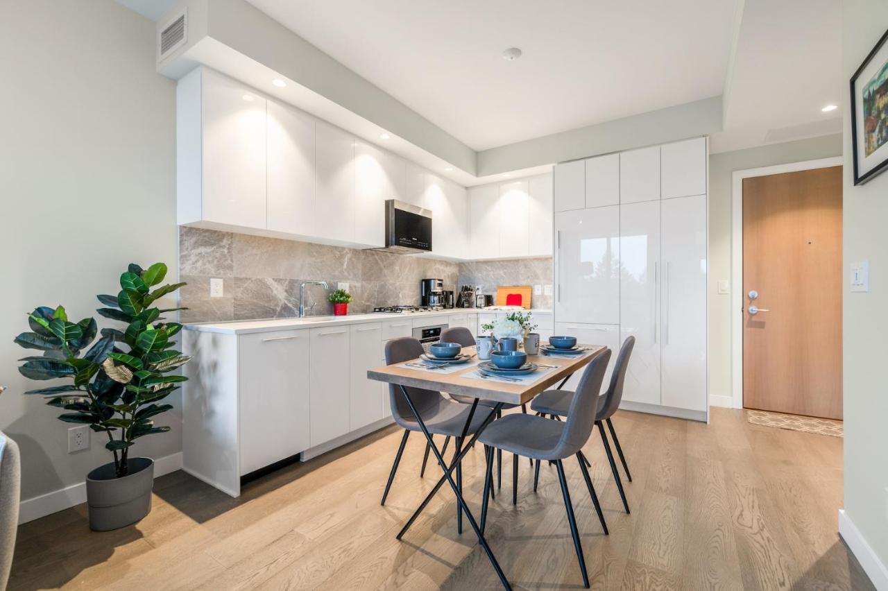 Modern Comfort At Ubc: 1Br Condo Near Campus Vancouver Exterior photo