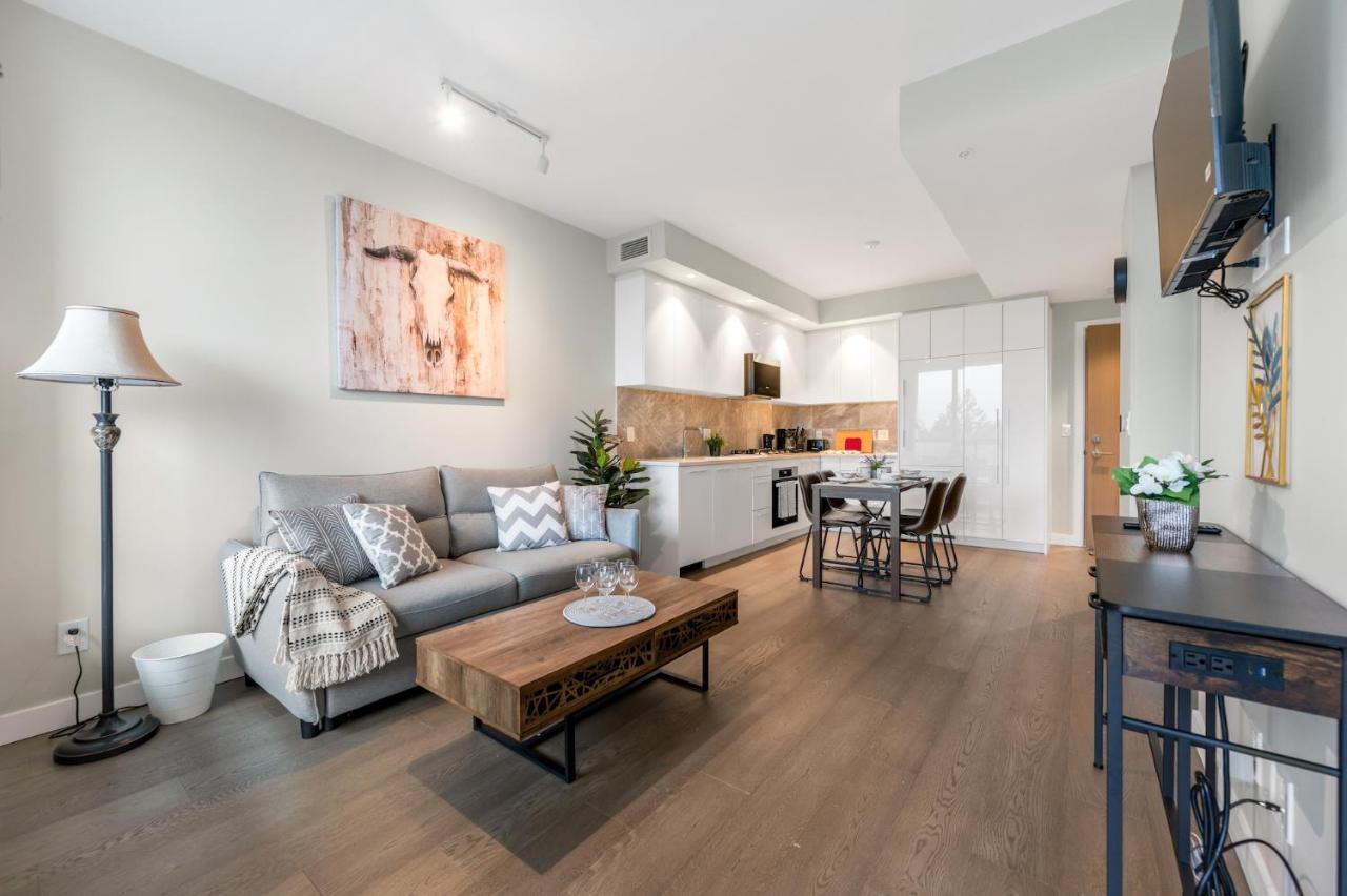 Modern Comfort At Ubc: 1Br Condo Near Campus Vancouver Exterior photo
