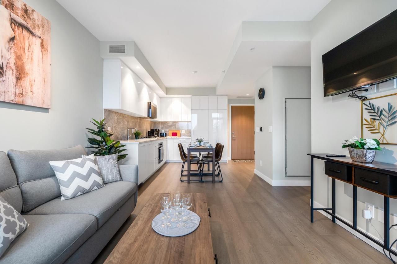 Modern Comfort At Ubc: 1Br Condo Near Campus Vancouver Exterior photo